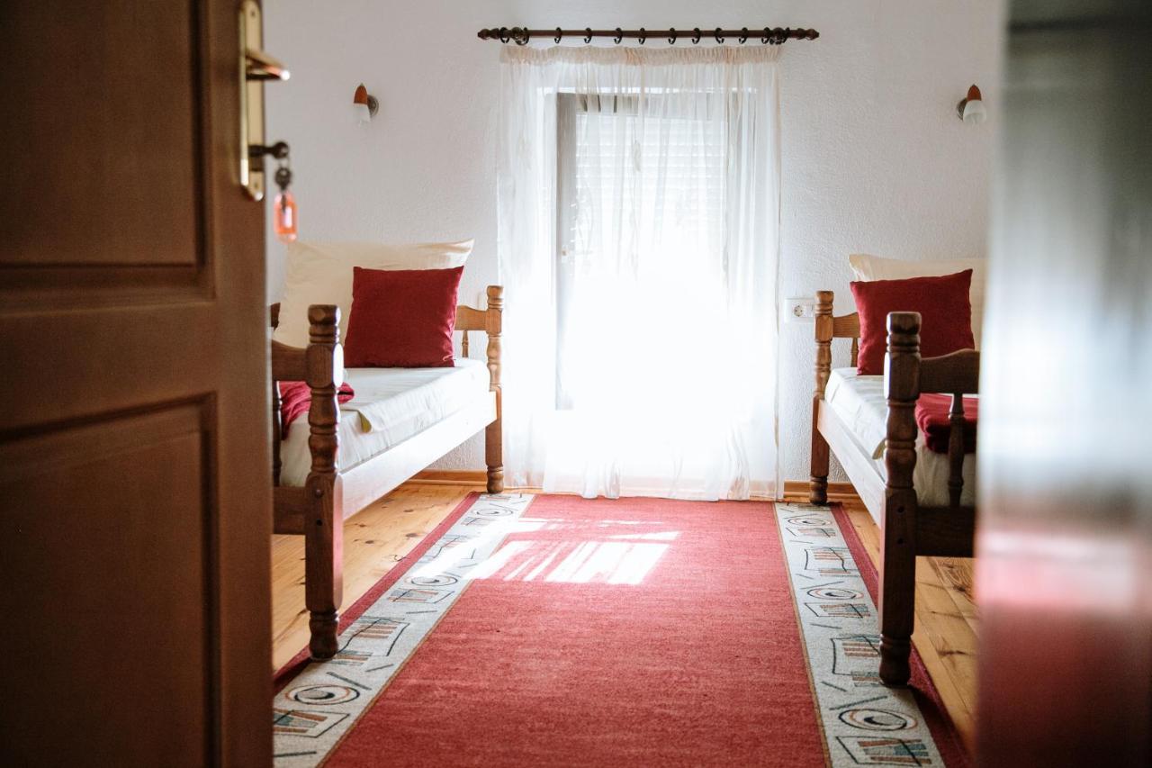 Apartment Ikar Mostar Eksteriør bilde