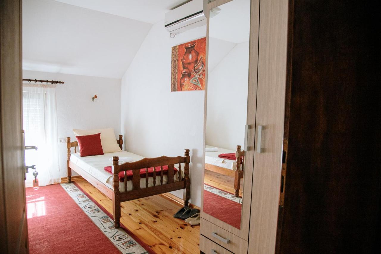 Apartment Ikar Mostar Eksteriør bilde